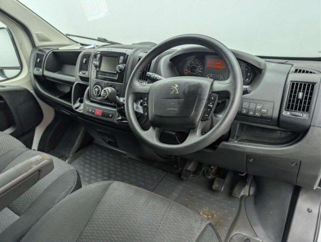 USED 2021 71 PEUGEOT BOXER 2.2 BlueHDi 333 Professional Panel Van 5dr Diesel Manual L1 H1 Euro 6 (s/s) (120 ps) NAVIGATION+CRUISE CONTROL CLICK & COLLECT/HOME DELIVERY
