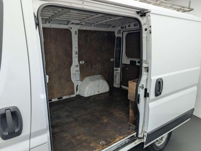 USED 2021 71 PEUGEOT BOXER 2.2 BlueHDi 333 Professional Panel Van 5dr Diesel Manual L1 H1 Euro 6 (s/s) (120 ps) NAVIGATION+CRUISE CONTROL CLICK & COLLECT/HOME DELIVERY
