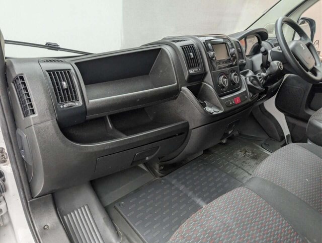 USED 2021 71 PEUGEOT BOXER 2.2 BlueHDi 333 Professional Panel Van 5dr Diesel Manual L1 H1 Euro 6 (s/s) (120 ps) NAVIGATION+CRUISE CONTROL CLICK & COLLECT/HOME DELIVERY