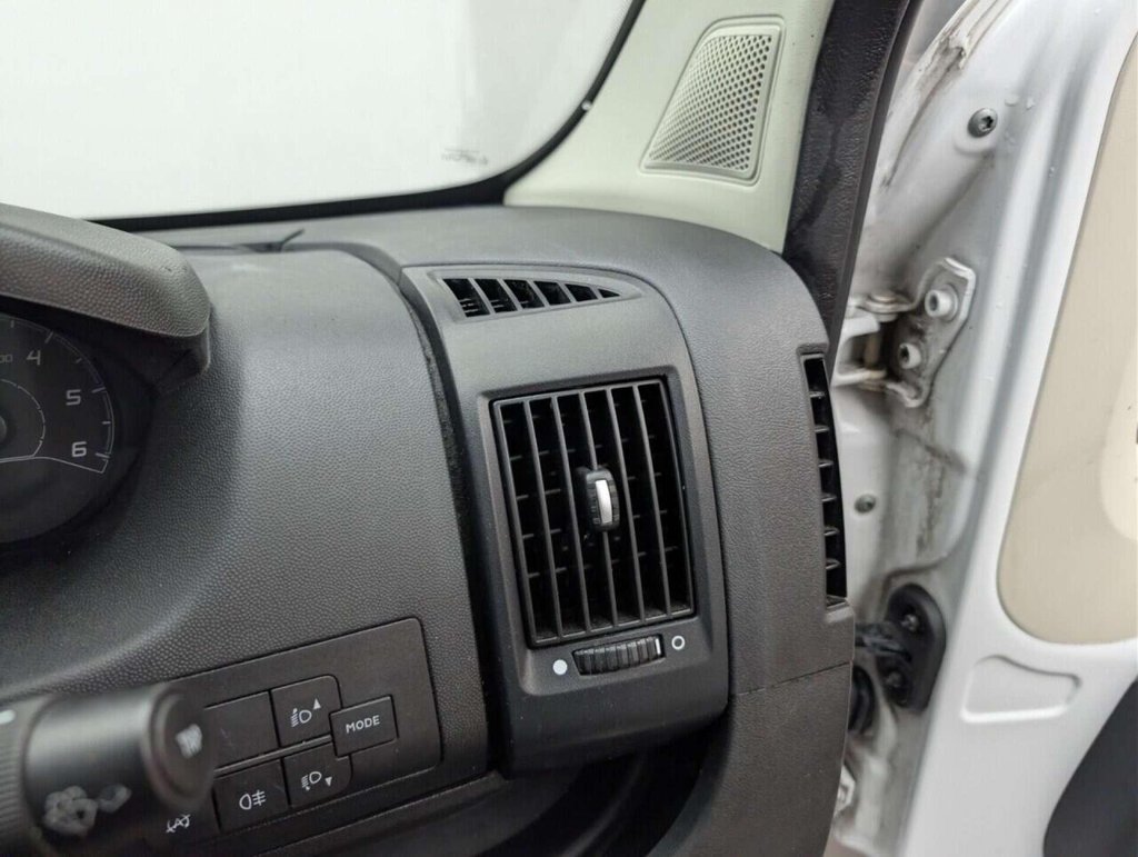 Used 2021 71 PEUGEOT BOXER 2.2 BlueHDi 333 Professional Panel Van 5dr Diesel Manual L1 H1 Euro 6 (s/s) (120 ps) NAVIGATION+CRUISE CONTROL CLICK & COLLECT/HOME DELIVERY
