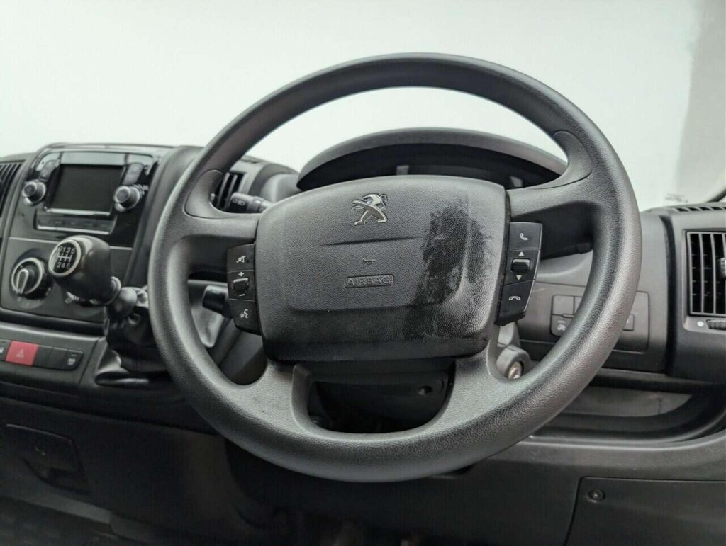 Used 2021 71 PEUGEOT BOXER 2.2 BlueHDi 333 Professional Panel Van 5dr Diesel Manual L1 H1 Euro 6 (s/s) (120 ps) NAVIGATION+CRUISE CONTROL CLICK & COLLECT/HOME DELIVERY