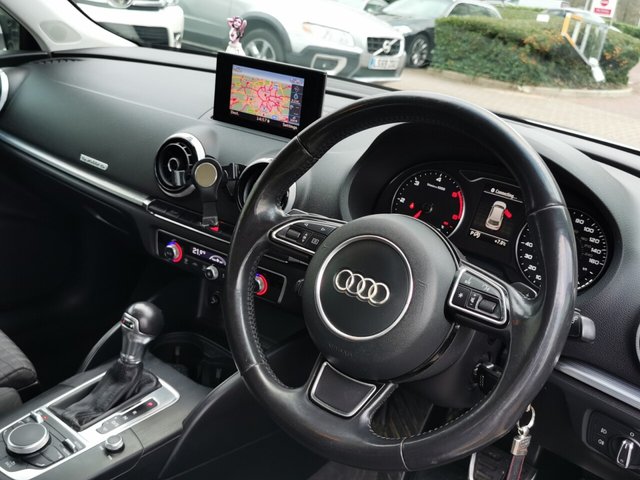 2014 AUDI A3 - Photo 2