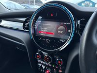 USED 2022 72 MINI HATCH 1.5 Cooper Classic Hatchback 3dr Petrol Steptronic Euro 6 (s/s) (136 ps) Heated Seats & Apple Carplay