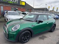 USED 2022 72 MINI HATCH 1.5 Cooper Classic Hatchback 3dr Petrol Steptronic Euro 6 (s/s) (136 ps) Heated Seats & Apple Carplay
