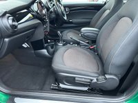 USED 2022 72 MINI HATCH 1.5 Cooper Classic Hatchback 3dr Petrol Steptronic Euro 6 (s/s) (136 ps) Heated Seats & Apple Carplay