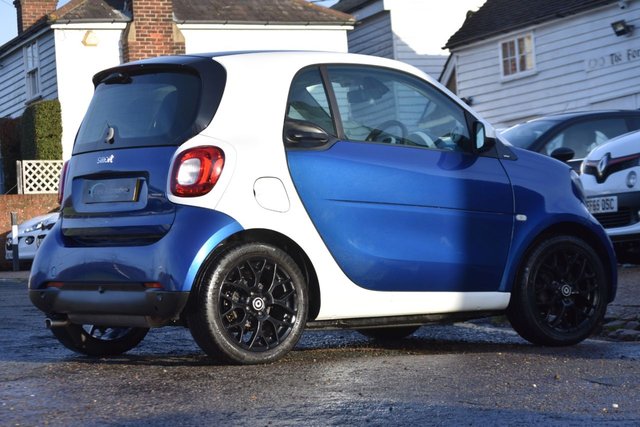 View our SMART FORTWO