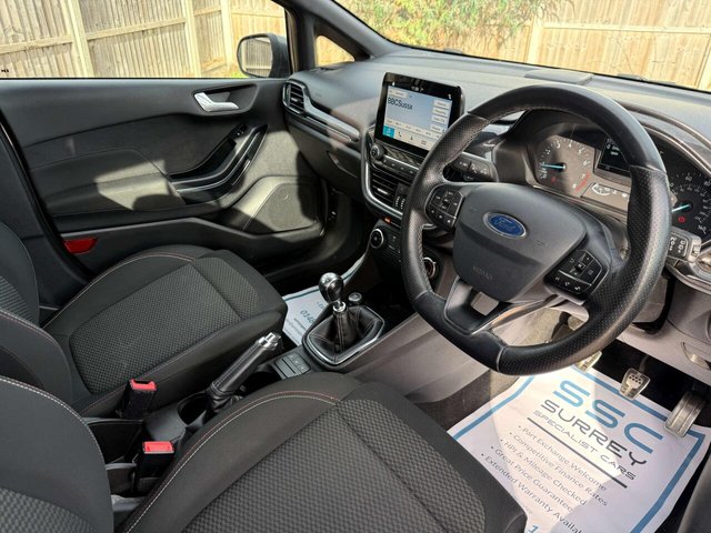 2018 Ford Fiesta - Photo 5