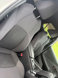 USED 2025 L TOYOTA C-HR 2.0 VVT 13.6kWh Design SUV 5dr Petrol Plug-in Hybrid CVT Euro 6 (s/s) (223 ps) 