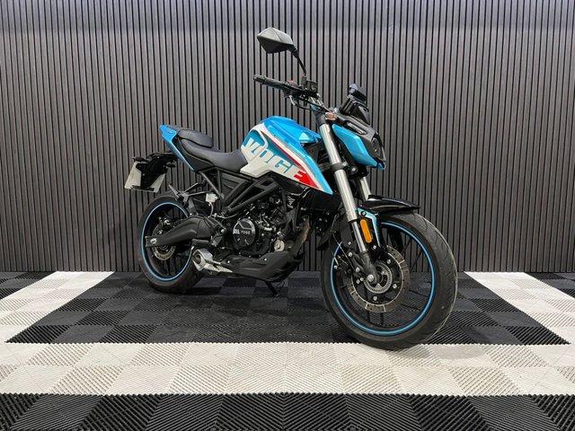 View our VOGE R 125