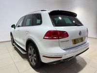 USED 2016 16 VOLKSWAGEN TOUAREG 3.0 TDI V6 BlueMotion Tech R-Line SUV 5dr Diesel Tiptronic 4WD Euro 6 (s/s) (262 ps) SUNROOF | HEATED SEATS | ULEZ | NATIONWIDE DELIVERY