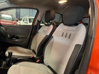 USED 2014 14 RENAULT CAPTUR 1.5 dCi ENERGY Dynamique S MediaNav SUV 5dr Diesel Manual Euro 5 (s/s) (90 ps) 