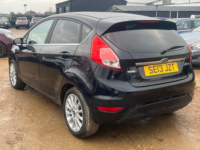 2013 FORD FIESTA - Photo 12