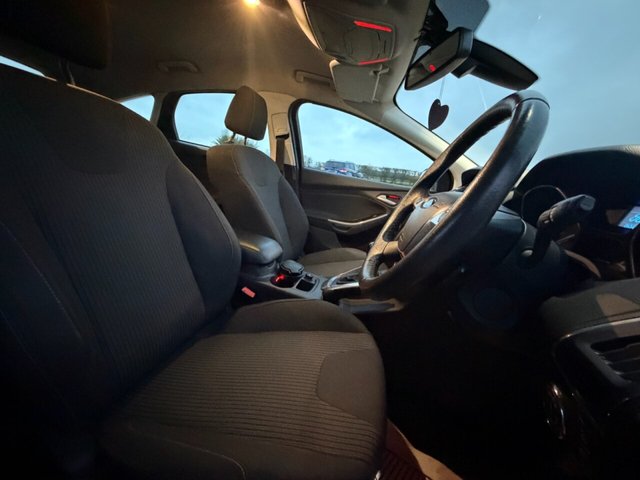 2012 Ford Focus - Photo 11