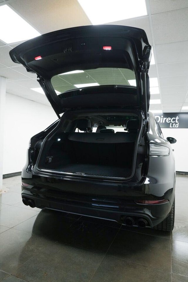 2019 PORSCHE CAYENNE 4.0T V8 Turbo TiptronicS 4WD Euro 6 (s/s) 5dr - Photo 8