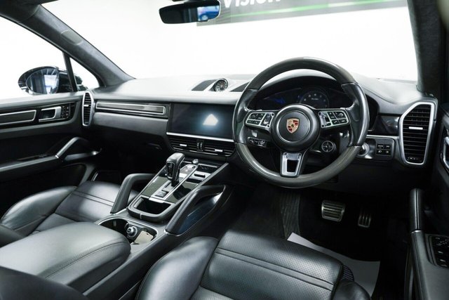 2019 PORSCHE CAYENNE 4.0T V8 Turbo TiptronicS 4WD Euro 6 (s/s) 5dr - Photo 11