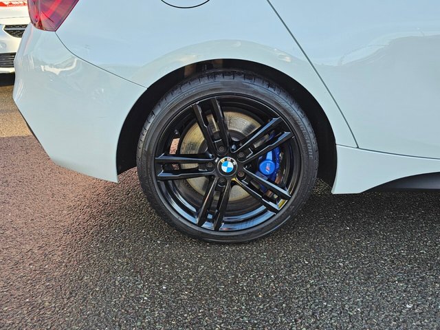 2017 BMW 1 SERIES - Photo 11