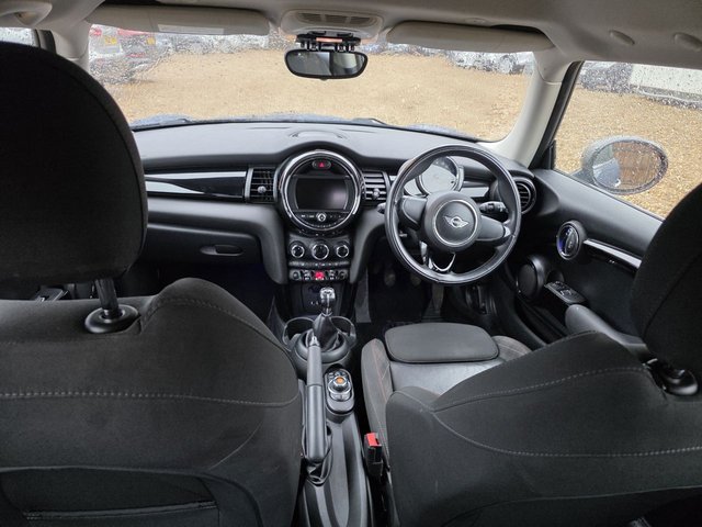 2017 MINI HATCH - Photo 9