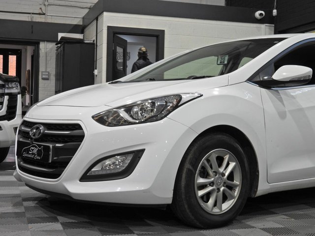 2016 Hyundai I30 1.6L SE Nav 5dr - Photo 2