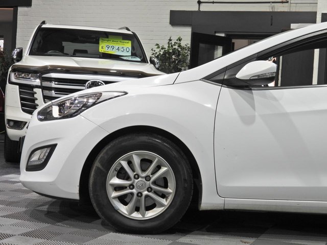 2016 Hyundai I30 1.6L SE Nav 5dr - Photo 6