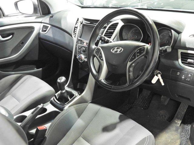 2016 Hyundai I30 1.6L SE Nav 5dr - Photo 4