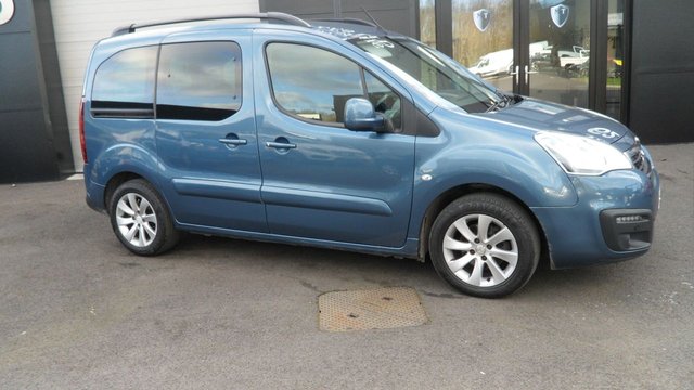 2016 PEUGEOT PARTNER TEPEE 1.6 BlueHDi Allure MPV 5dr Diesel Manual Euro 6 (s/s) (120 ps)FSH,2 OWNERS,£35 ROAD TAX. - Photo 2