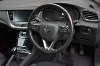 USED 2020 69 VAUXHALL GRANDLAND X 1.2 TURBO SRi NAV 5 DOOR 6-SPEED 128 BHP (EURO 6) Apple CarPlay / DAB / Park Assist