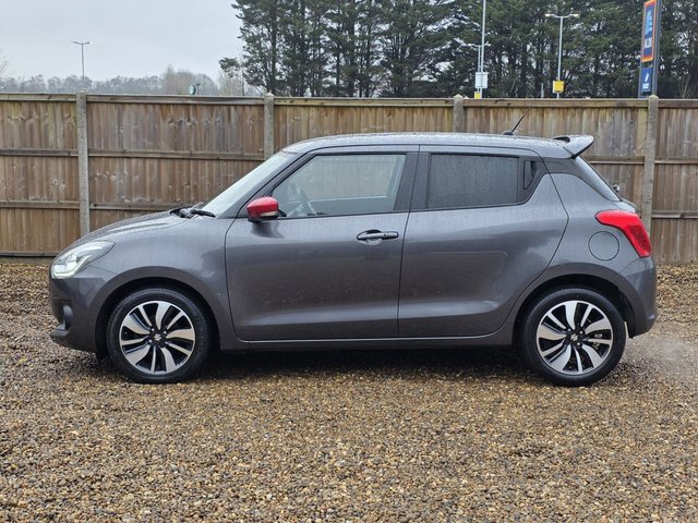2018 SUZUKI SWIFT - Photo 2