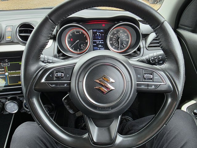 2018 SUZUKI SWIFT - Photo 12