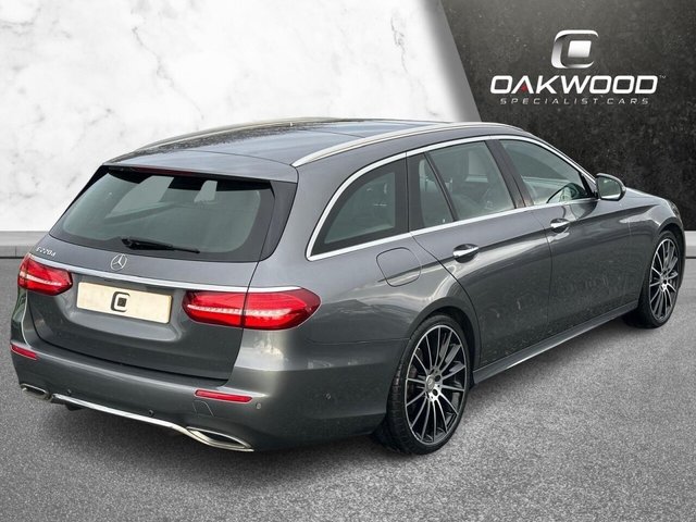 2017 Mercedes-Benz E-CLASS - Photo 4