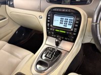 USED 2006 56 JAGUAR XJR 4.2 V8 Saloon 4dr Petrol Automatic (299 g/km, 400 bhp) 