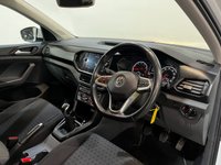 USED 2019 19 VOLKSWAGEN T-CROSS 1.0 TSI SE SUV 5dr Petrol Manual Euro 6 (s/s) (95 ps) 2 keys, rear parking sensors, DAB