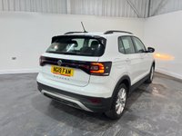 USED 2019 19 VOLKSWAGEN T-CROSS 1.0 TSI SE SUV 5dr Petrol Manual Euro 6 (s/s) (95 ps) 2 keys, rear parking sensors, DAB