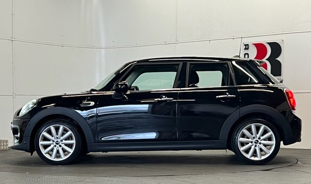 2019 MINI Hatch 1.5L Cooper Classic 5dr - Photo 6