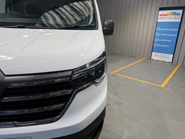 2023 RENAULT TRAFIC - Photo 11