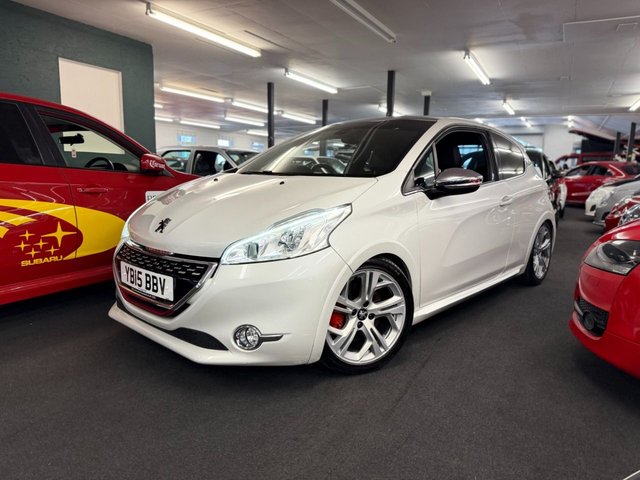 2015 Peugeot 208 1.6L GTI 3dr - Photo 2