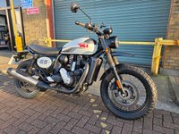 USED 2025 25 BSA SCRAMBLER 652 Roadster/Retro Petrol Manual Euro 5 (45 ps) Low Miles. Immediate Delivery