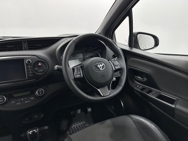 2019 Toyota Yaris - Photo 11