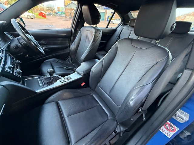 2015 BMW 3 Series 2L M Sport 4dr - Photo 3