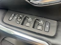 USED 2015 15 VOLVO V40 2.0 D4 R-Design Lux Nav Hatchback 5dr Diesel Geartronic Euro 6 (s/s) (190 ps) ** GLASS PANORAMIC SUNROOF **ULE