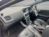 USED 2015 15 VOLVO V40 2.0 D4 R-Design Lux Nav Hatchback 5dr Diesel Geartronic Euro 6 (s/s) (190 ps) ** GLASS PANORAMIC SUNROOF **ULE