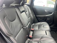 USED 2015 15 VOLVO V40 2.0 D4 R-Design Lux Nav Hatchback 5dr Diesel Geartronic Euro 6 (s/s) (190 ps) ** GLASS PANORAMIC SUNROOF **ULE