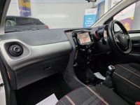 USED 2015 15 PEUGEOT 108 1.2 VTi PureTech Allure Hatchback 5dr Petrol Manual Euro 5 (82 ps) 1 Owner - Cruise Control - Reverse Camera