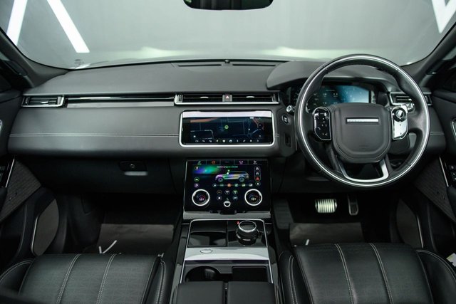 View our LAND ROVER RANGE ROVER VELAR
