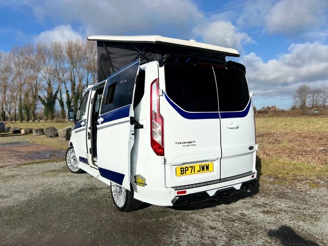 2022 Ford Transit Custom 2L Limited 5dr - Photo 9