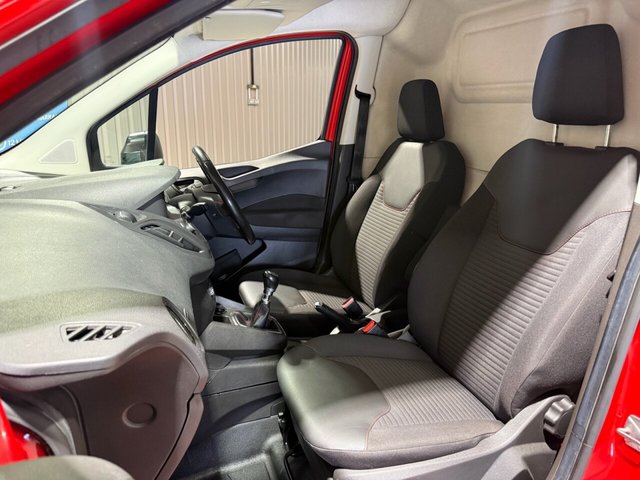 2019 FORD TRANSIT COURIER - Photo 5