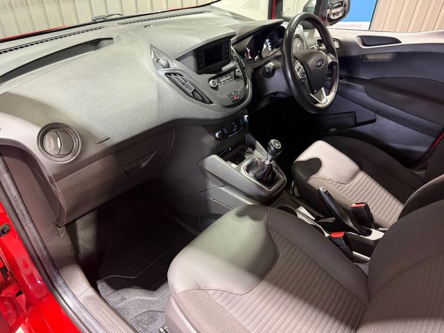 2019 FORD TRANSIT COURIER - Photo 6