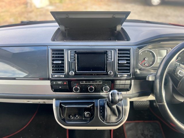 2017 Volkswagen Transporter 2L Highline 5dr - Photo 10