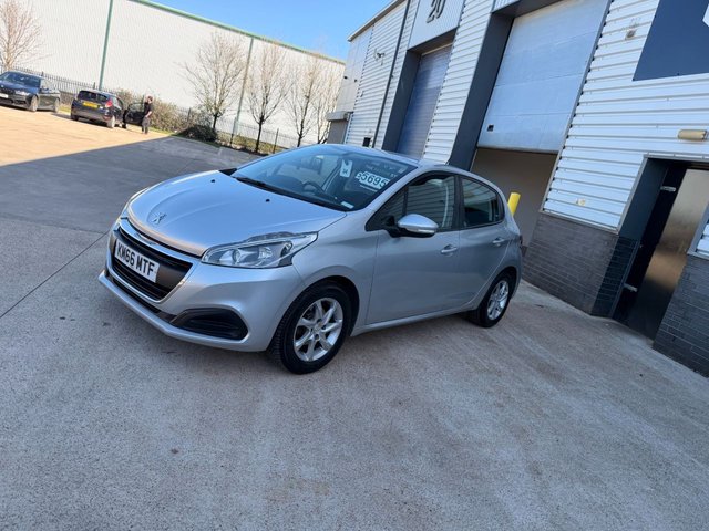 2016 PEUGEOT 208 - Photo 10