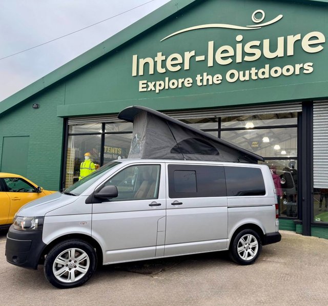 2010 Volkswagen Transporter 2L T30 4dr - Photo 2