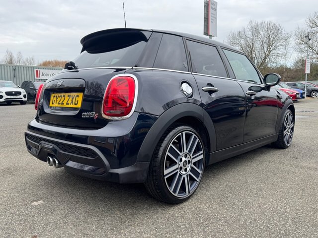 2022 MINI Hatch 2L Cooper S Exclusive 5dr - Photo 11